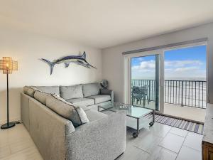 Beachfront with large private balcony ~ Shore Villa Condo