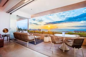 Luxury Resort Living on 9th Floor in Romantic Zone