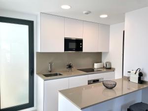 Majestic Apartment by the beach, Fuengirola