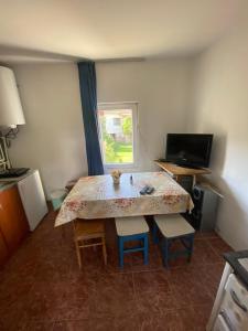 Stara planina, smestaj Ćirković