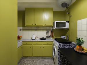 Pagrati Central flat, 5 to metro, 12 to Panathenaic Stadium