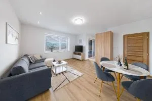 Tower Apartments Orchid & Amber - 斯皮什新村