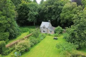 Garden Cottage - Carnguwch