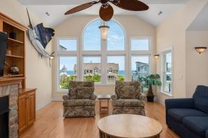 WH237 Chillin the Most