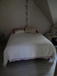 B&B / Chambres d'hotes un oasis de quietude belle chambre 22m2 : photos des chambres