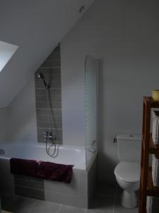 B&B / Chambres d'hotes un oasis de quietude belle chambre 22m2 : photos des chambres