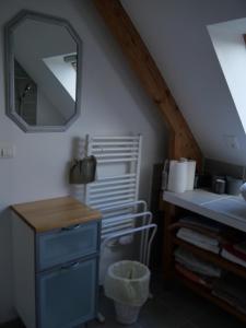 B&B / Chambres d'hotes un oasis de quietude belle chambre 22m2 : photos des chambres