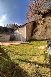 Near châteaux and charming villages