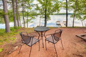 Bearskin Lake Cabin Fish, Boat and Relax!