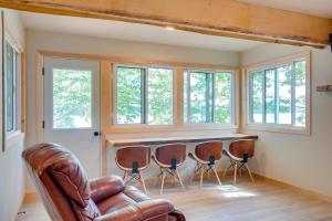 Bearskin Lake Cabin Fish, Boat and Relax!