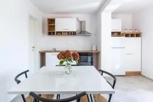 Studio Oljka - 斯楚雅