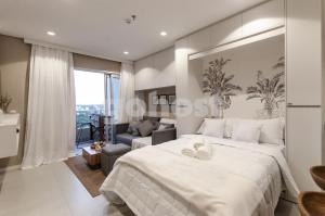 Brand new loft near Paseo La Galeria