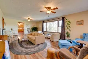 Peaceful Horseheads Hideaway with Deck and Yard! - Elmira