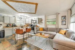 Sterling Home with Patio, BBQ Grill and Fire Pit! - Kasilof