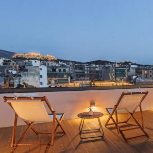 The Meta Stay - Sunny Retreat with Rooftop Access