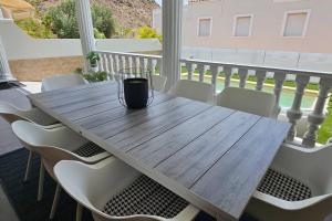 Luxury villa with private pool and cinema by Vapagó Tenerife