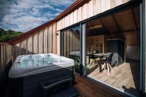 Štajerska sivka - Jacuzzi & Savna - 4hvězdičkové hotely ve městě Maribor