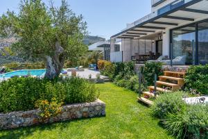 Eliandreia Luxury Villas