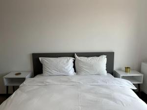 Seville Studio cu Terasă & Vedere la Munte