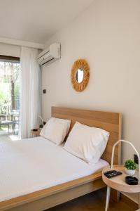 Alkis Guest House by AegianKazarte