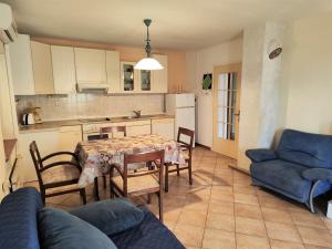 Apartmani Crikvenica 43943 - Zeljko