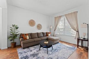 7BR Family Friendly Resort Pool Home Near Disney World