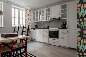 Beautiful 2 bedroom apartment in heart of Visby