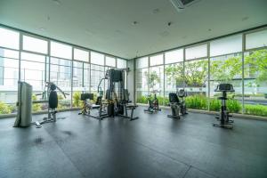 2BR at central city view Thamrin residence Netflix