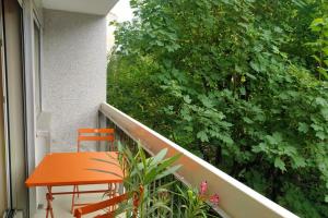 Cosy apartment overlooking a green area