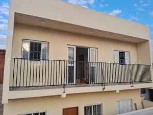 Casa em Sorocaba com Sacada - Salto de Pirapora