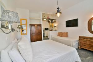 Golden Beach Hotel & Apartments Tinos Greece