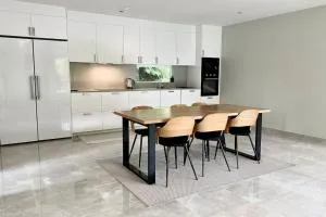 Big House for Workers & Familys Near Volvo - Säve