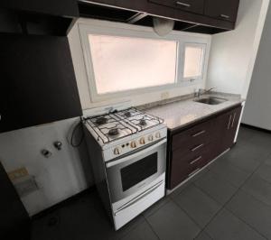 IMPECABLE CENTRO CON COCHERA Departamento zona Plaza Rocha