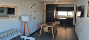 IMPECABLE CENTRO CON COCHERA Departamento zona Plaza Rocha