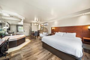 Hotel-Motel Coconut