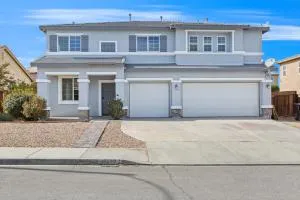 A 5-Bedroom Home in Victorville - 希斯皮里亚