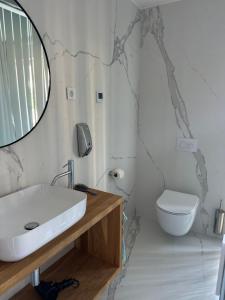 Apartments by the sea Banjol, Rab - 19752