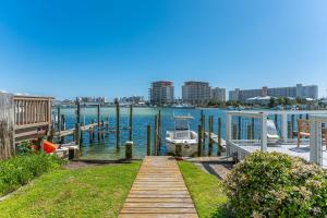 Sea-Renity 4 Waterfront Balconies Gated Beach