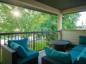 Lakeside Vacation Home - Kelowna