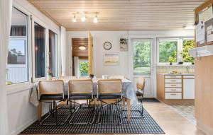 4 Bedroom Lovely Home In Tarm