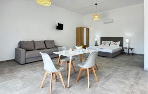 Lovely Home In Vasilika Evia