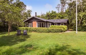 3 Bedroom Pet Friendly Home In Højslev