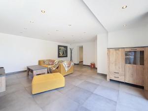 Location Villa Haut de Gamme à Fayence : Piscine, Lac, Golf, Forêt, Vignobles, 5 Chambres - FR-1-779-8