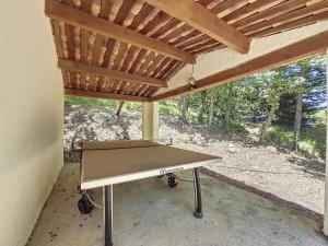 Maisons de vacances Location Villa Haut de Gamme a Fayence : Piscine, Lac, Golf, Foret, Vignobles, 5 Chambres - FR-1-779-8 : photos des chambres
