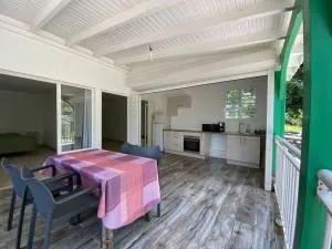 Appartement paisible avec jardin - Lamentin