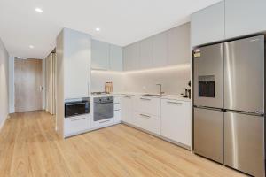 Miles at Kirra Point 303