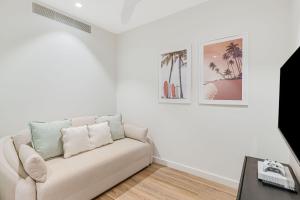 Miles at Kirra Point 303