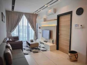 Jk DeLOFTS 03 6Pax 150Mbps 2BedR 2BathR 1Carpark - Kampong Tabuan