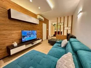 Jk deLOFTS 07 6Pax 100Mbps 2BedR 2BathR 1Carpark - Kampong Tabuan