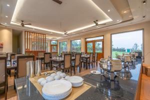 Corbett Four Seasons